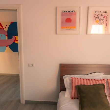Sunset Apartment - Central Apt With Rooftop Garden Boekarest Buitenkant foto